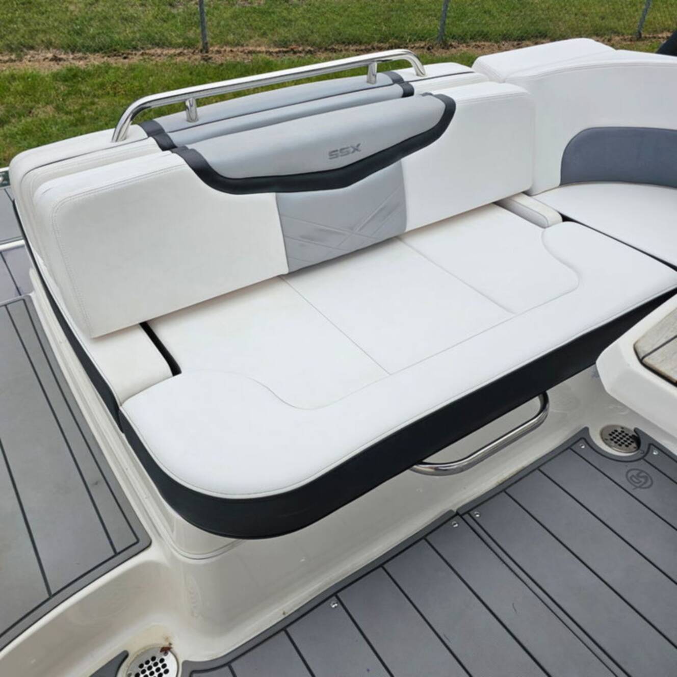 A photo of this 2021 Chaparral 307 SSX