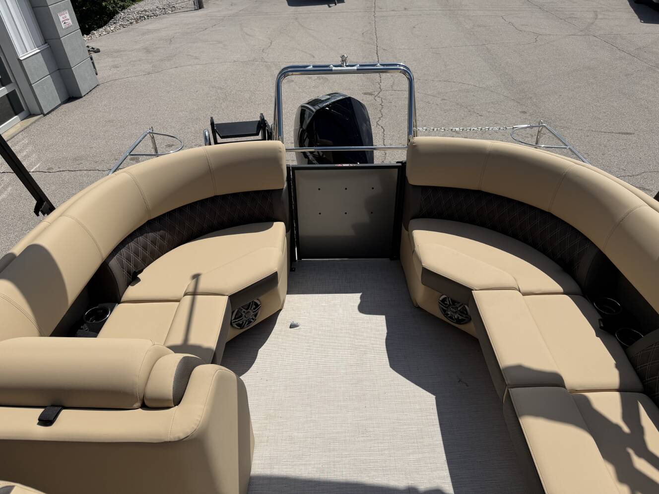 A photo of this 2025 Harris 230 Sunliner