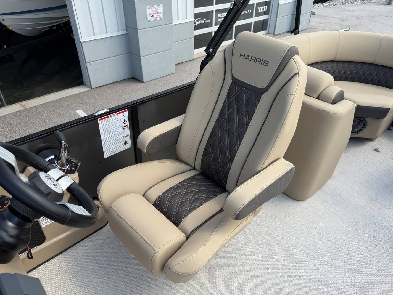 A photo of this 2025 Harris 230 Sunliner