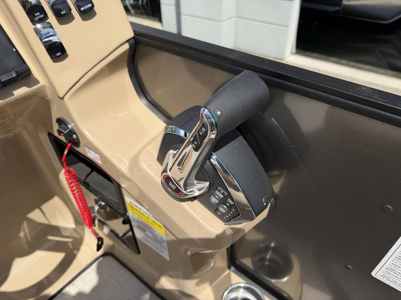 A photo of this 2025 Harris 230 Sunliner