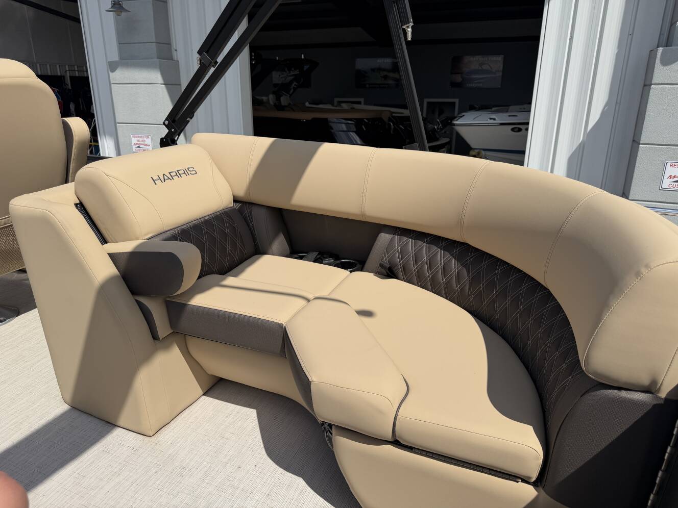 A photo of this 2025 Harris 230 Sunliner
