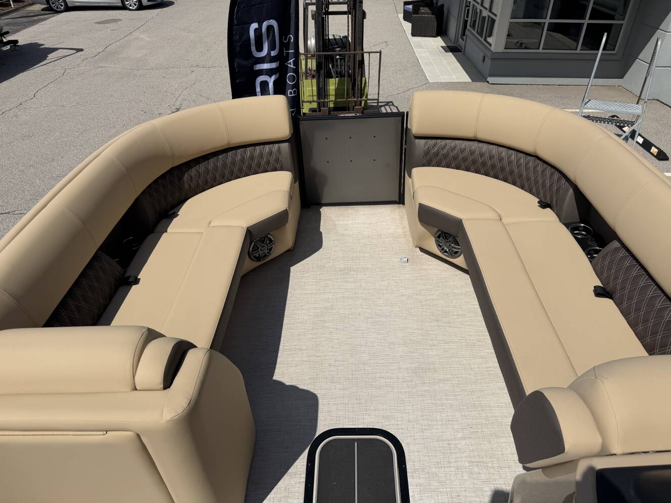 A photo of this 2025 Harris 230 Sunliner