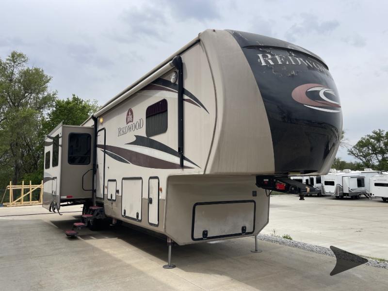 2014 Crossroads Rv Redwood 36RL in roca NE