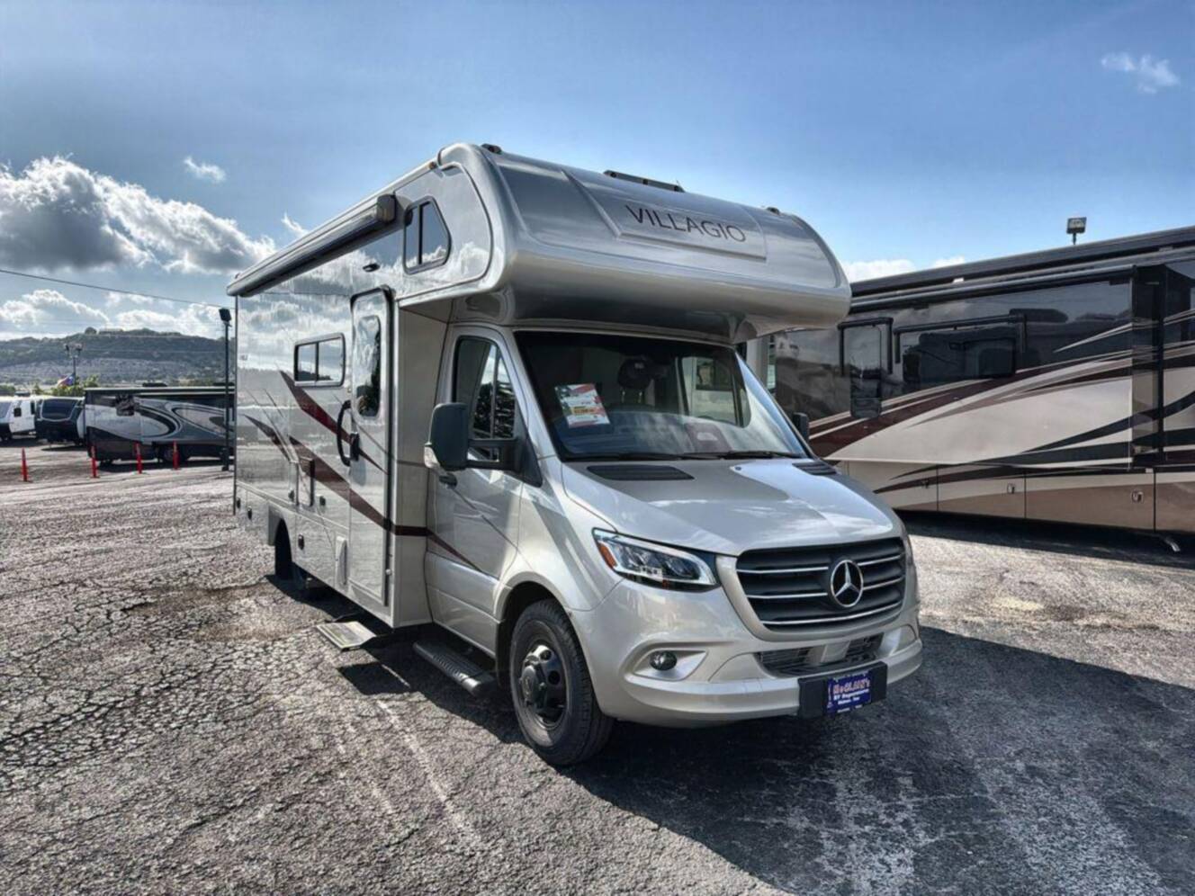 A photo of this 2027 Renegade Villagio 25RMC