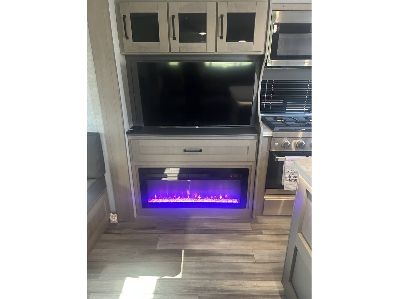A photo of this 2024 Grand Design REFLECTION 324MBS
