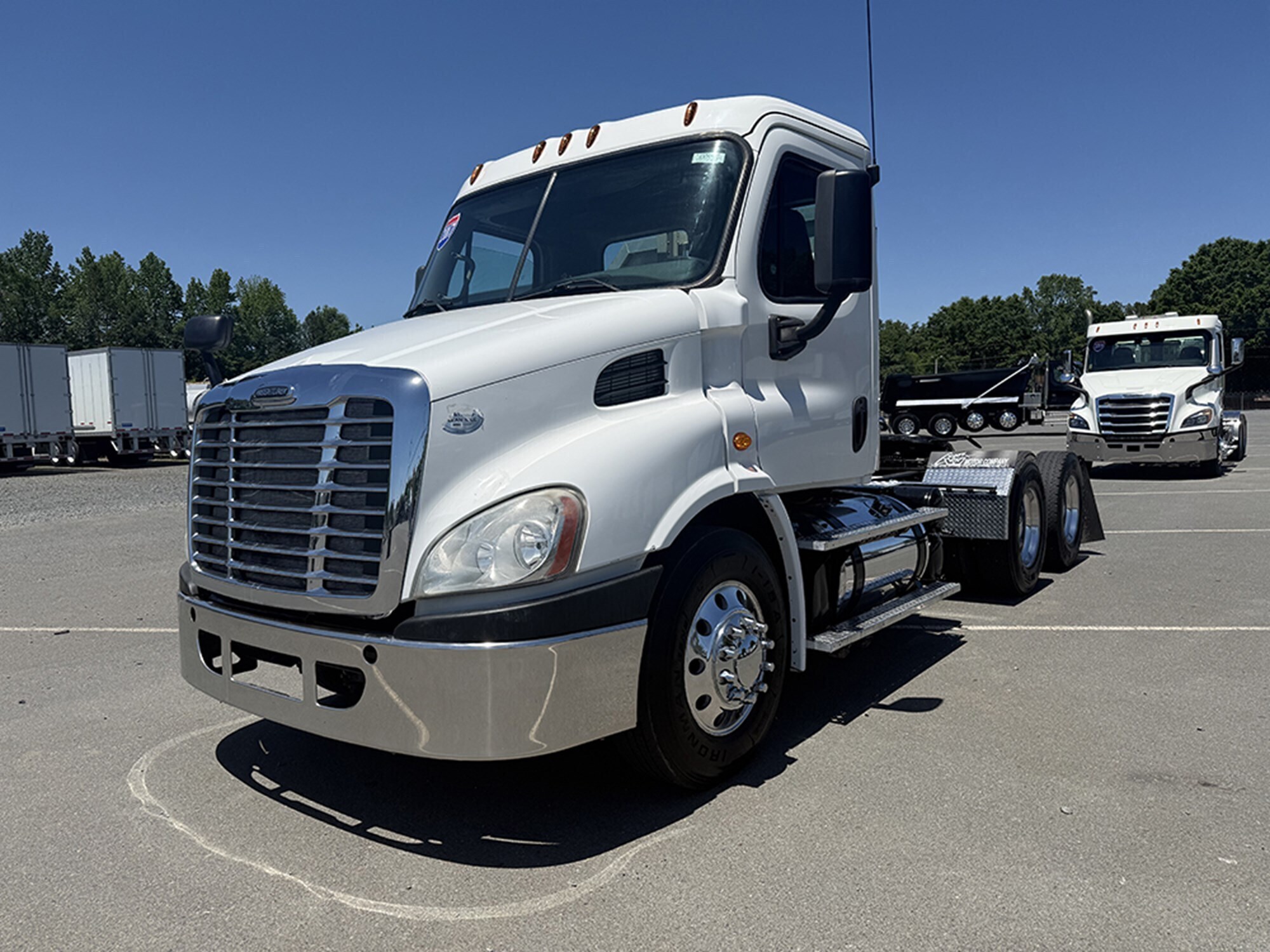 2017 FREIGHTLINER CASCADIA 113 in Charlotte, NC