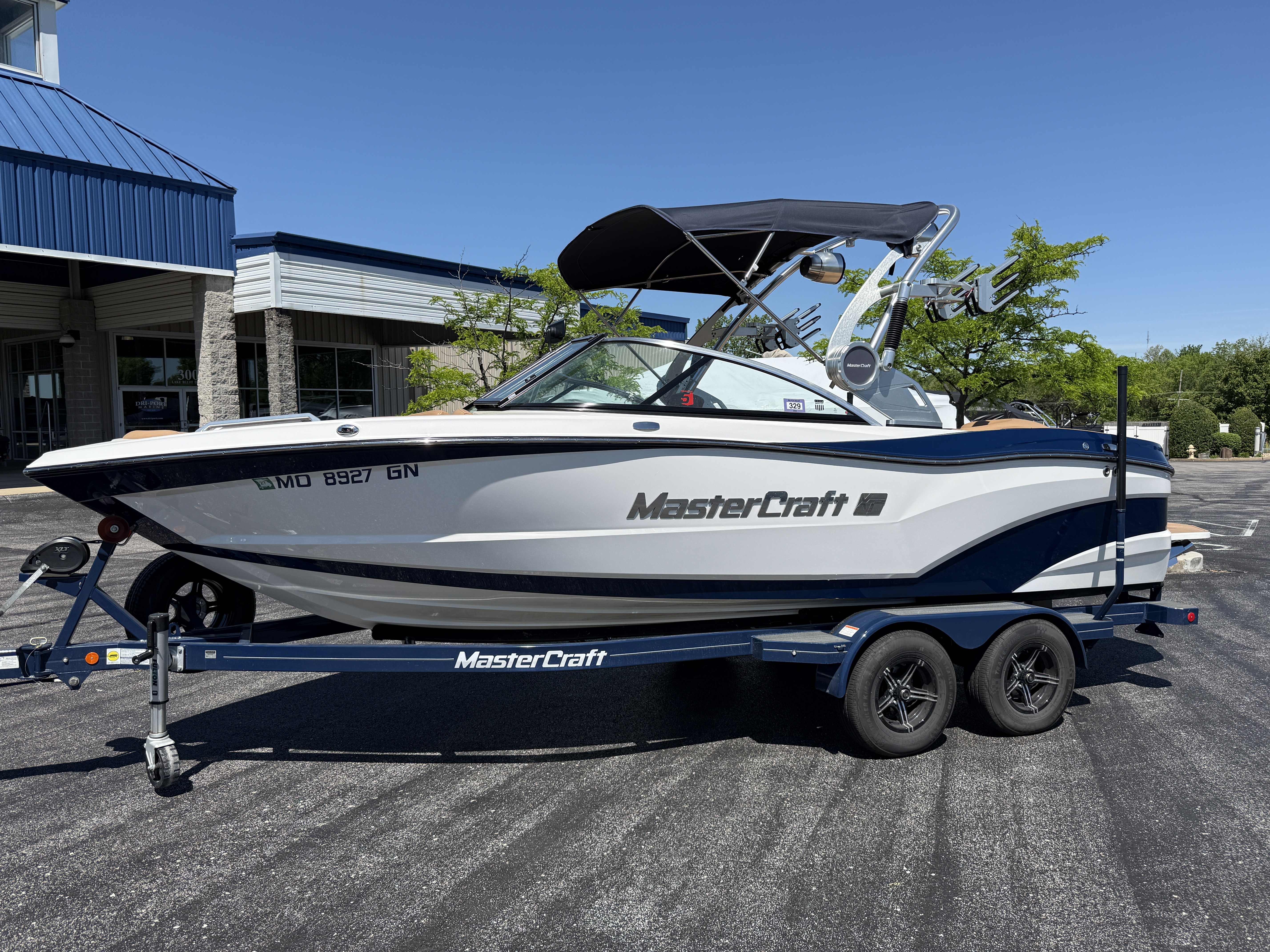 2021 Mastercraft XT21 Ski and Wakeboard Boat boat