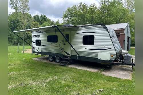 2015 Heartland PROWLER LYNX 25 LX in pinckney MI