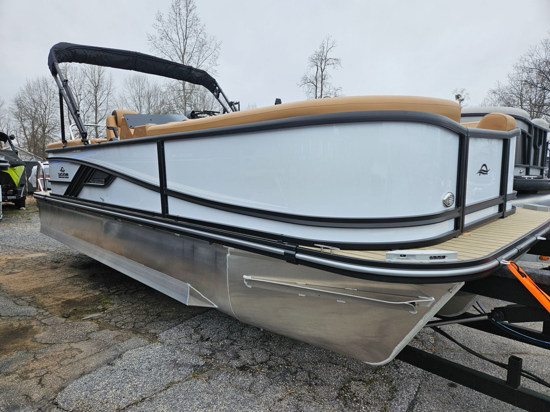 2025 Suncatcher Fusion 322 RC 324 SS in