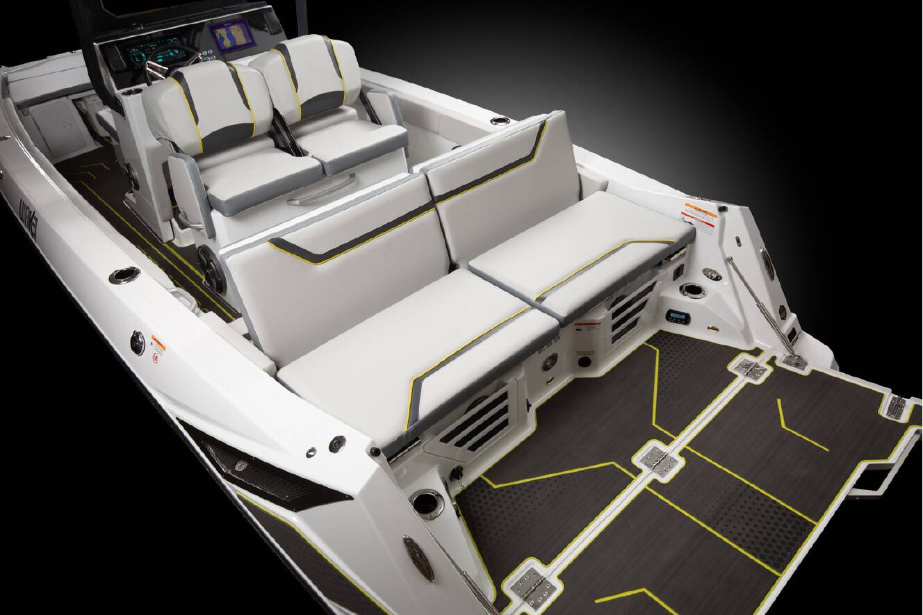 A photo of this 2024 Scarab 235 Open ID