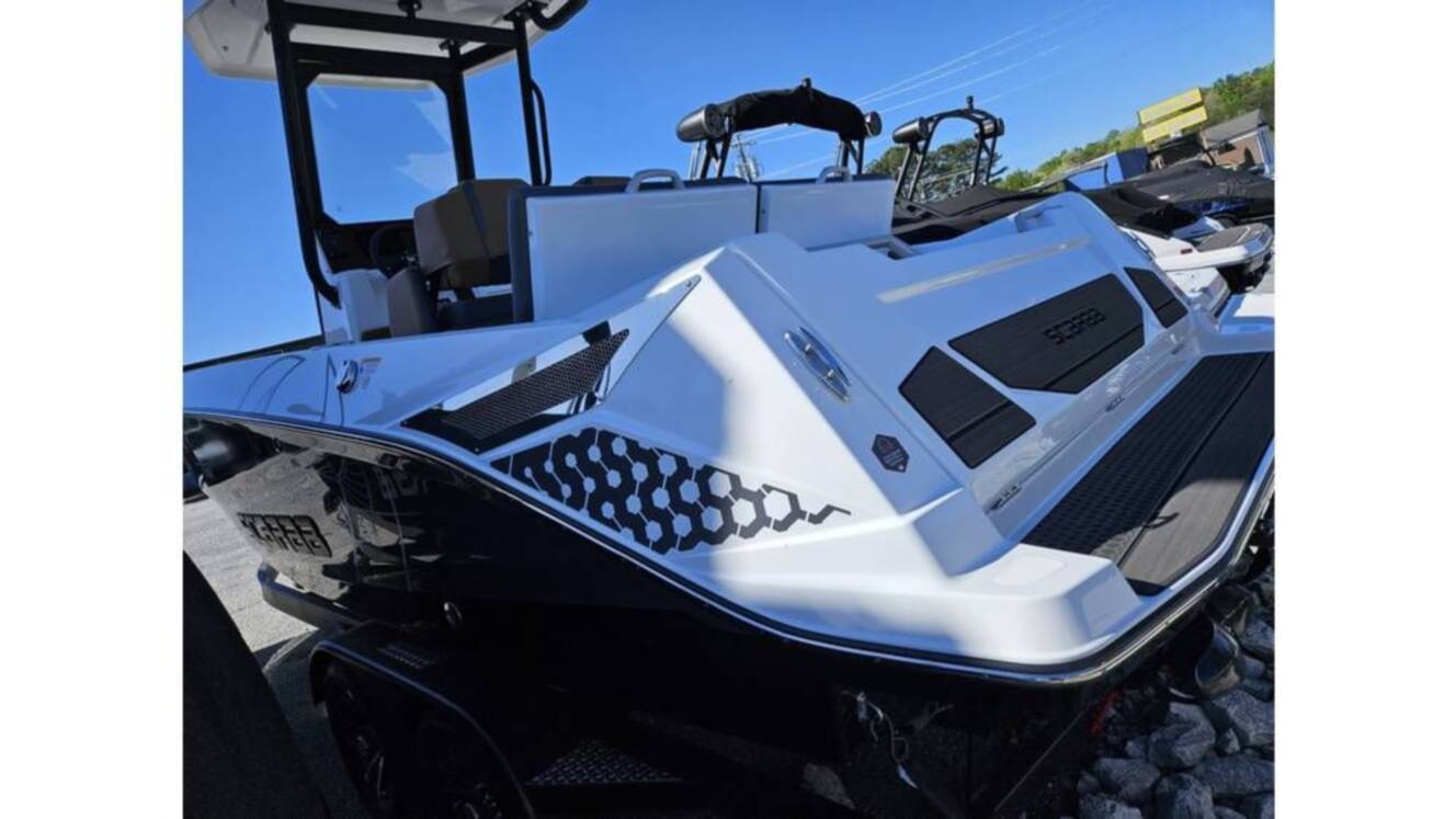 A photo of this 2024 Scarab 235 Open ID