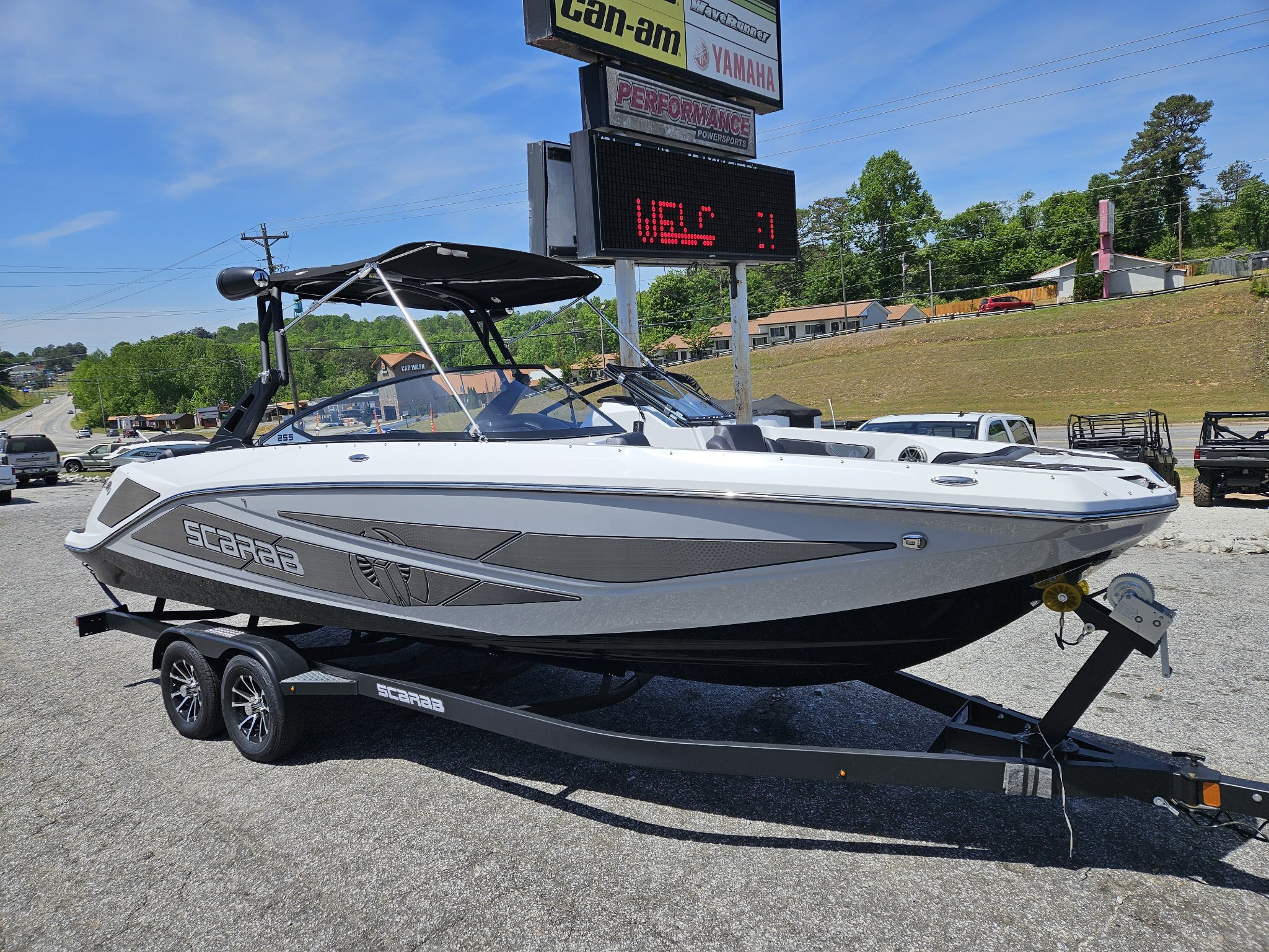 2025 Scarab 255 LX SE in