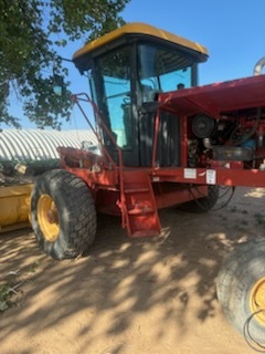 2006 NEW HOLLAND HW340 Swather in Peralta, NM