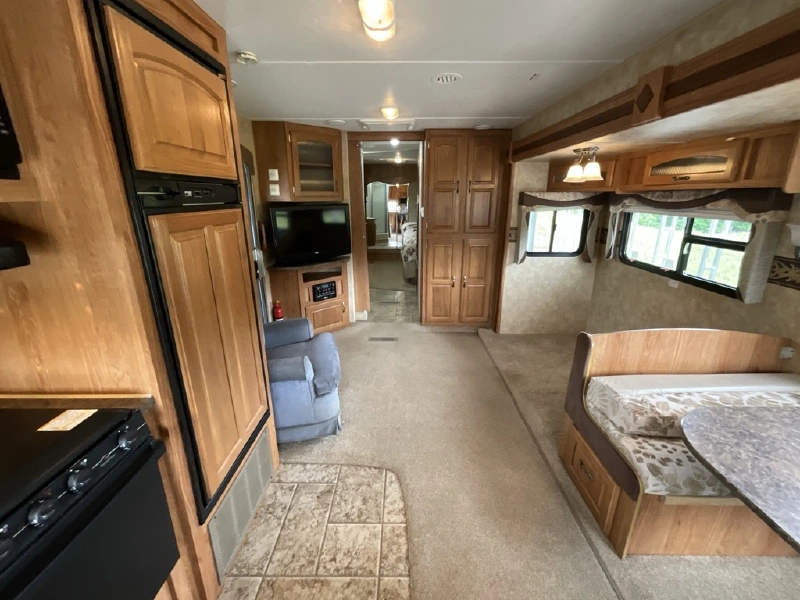 2010 JAYCO EAGLE 322 FKS