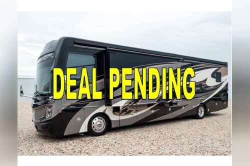 2019 Fleetwood DISCOVERY LXE 40G in hickory creek TX
