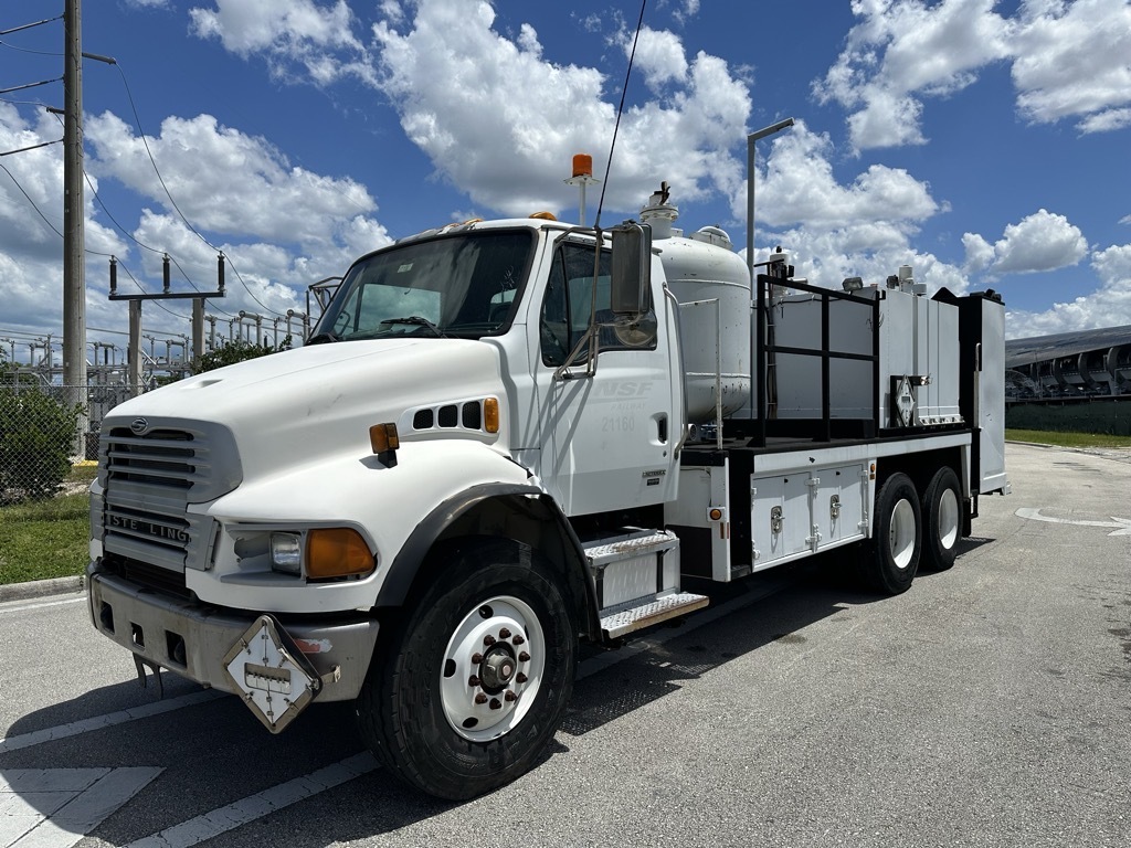 2007 STERLING ACTERRA in Miami, FL