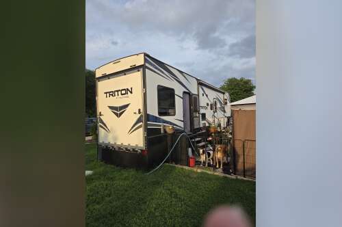 2018 Dutchmen TRITON 3451 in georgetown TX