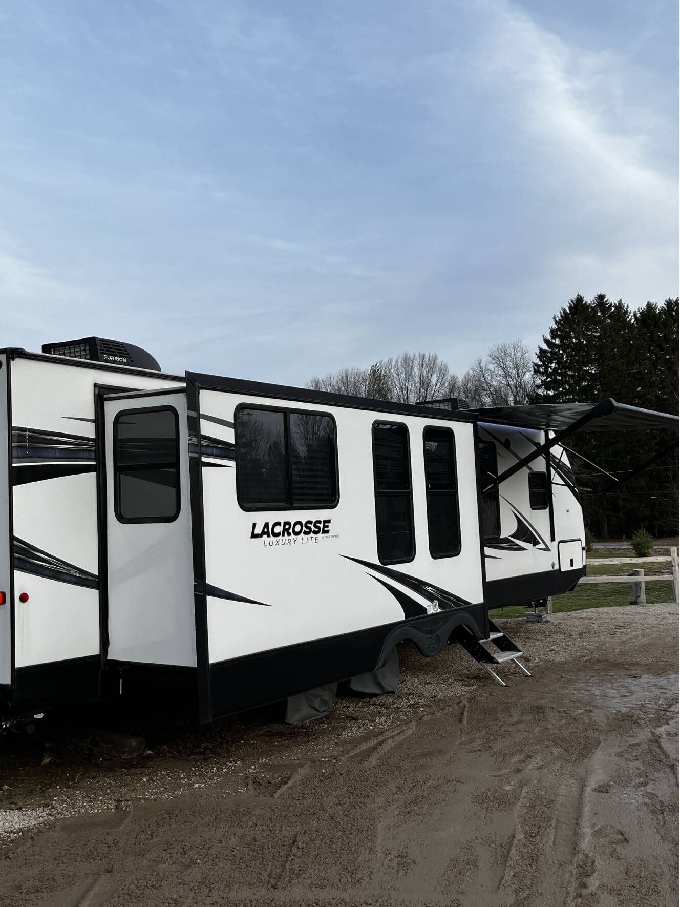 A photo of this 2021 Prime Time LACROSSE LUXURY LITE 3370MB