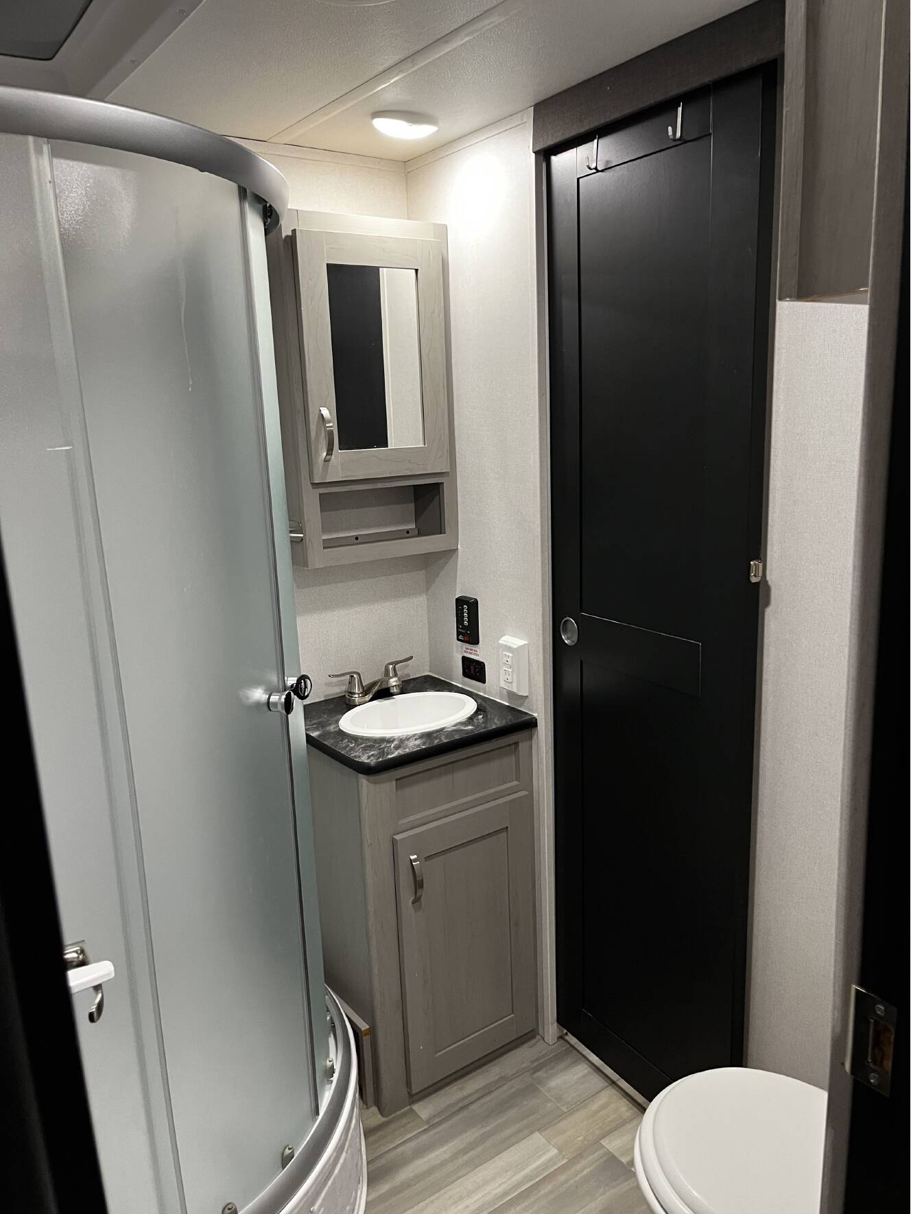 A photo of this 2021 Prime Time LACROSSE LUXURY LITE 3370MB