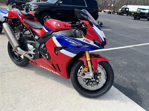 2026 Honda CBR1000RR-R Fireblade SP 1000RR in Valparaiso, IN