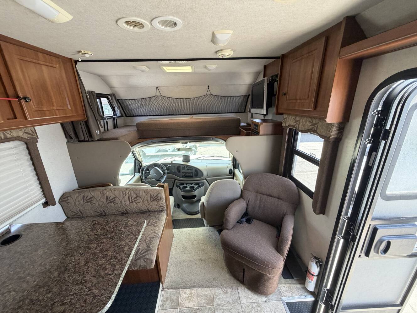 A photo of this 2009 Fleetwood TIOGA 26Q
