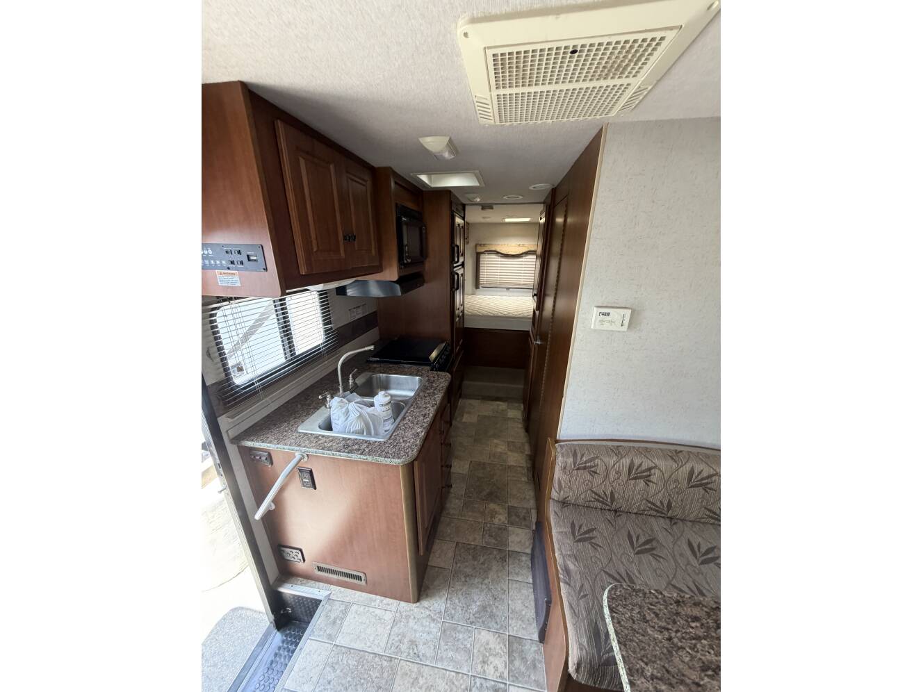 A photo of this 2009 Fleetwood TIOGA 26Q