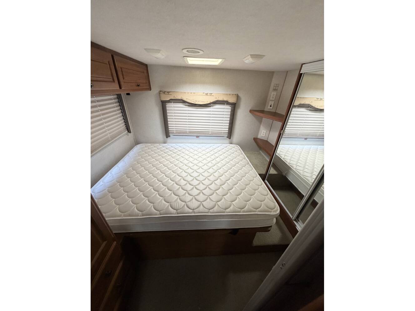 A photo of this 2009 Fleetwood TIOGA 26Q