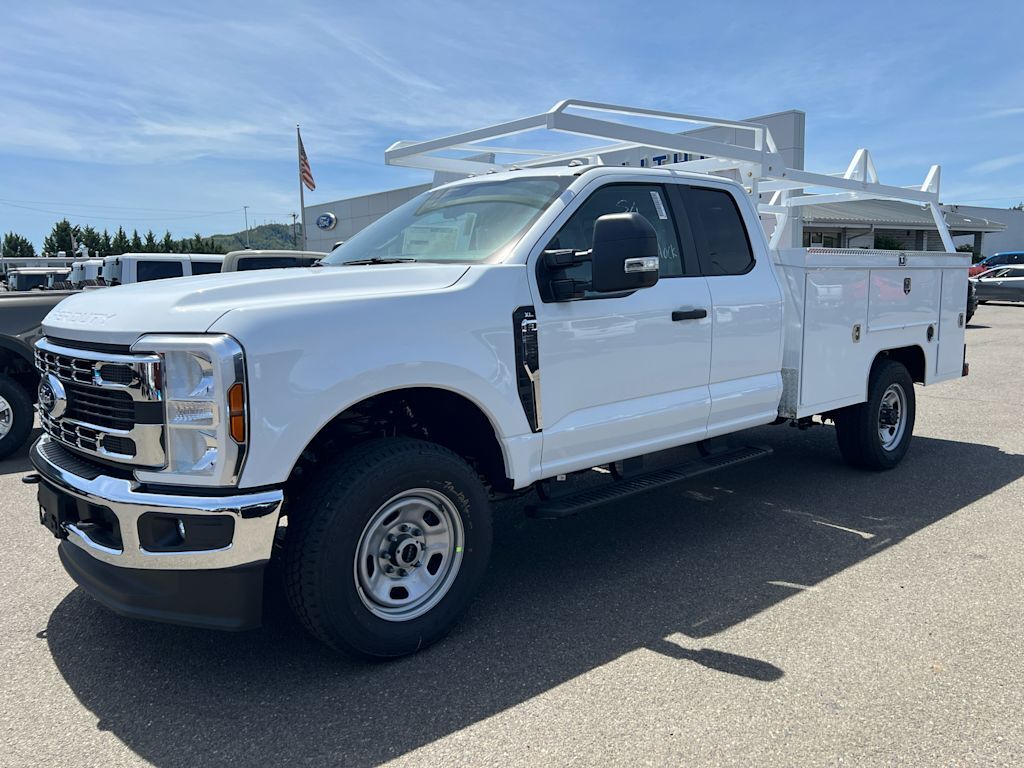 2026 FORD F350 XL in Roseburg, OR