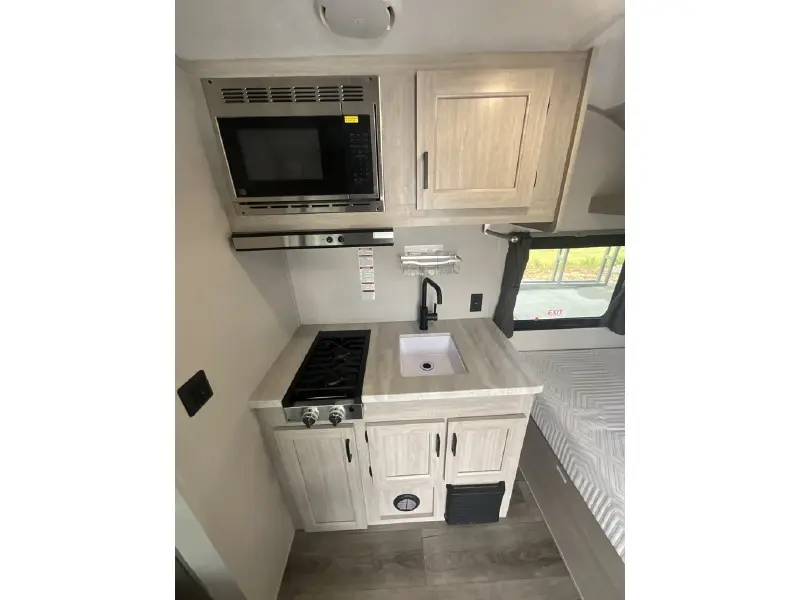 2025 COACHMEN CATALINA SUMMIT 134RDX