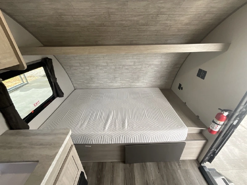 2025 COACHMEN CATALINA SUMMIT 134RDX