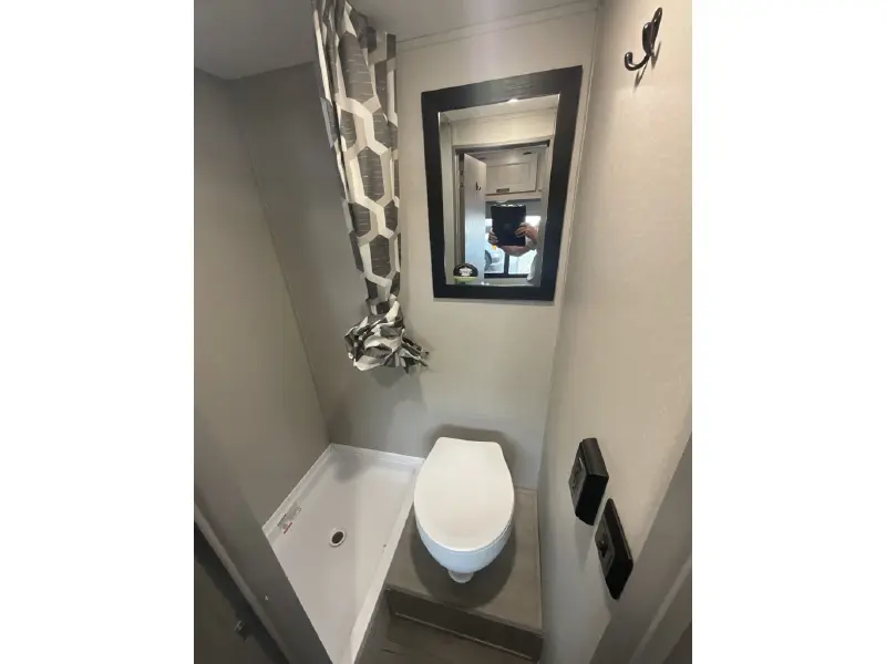 2025 COACHMEN CATALINA SUMMIT 134RDX