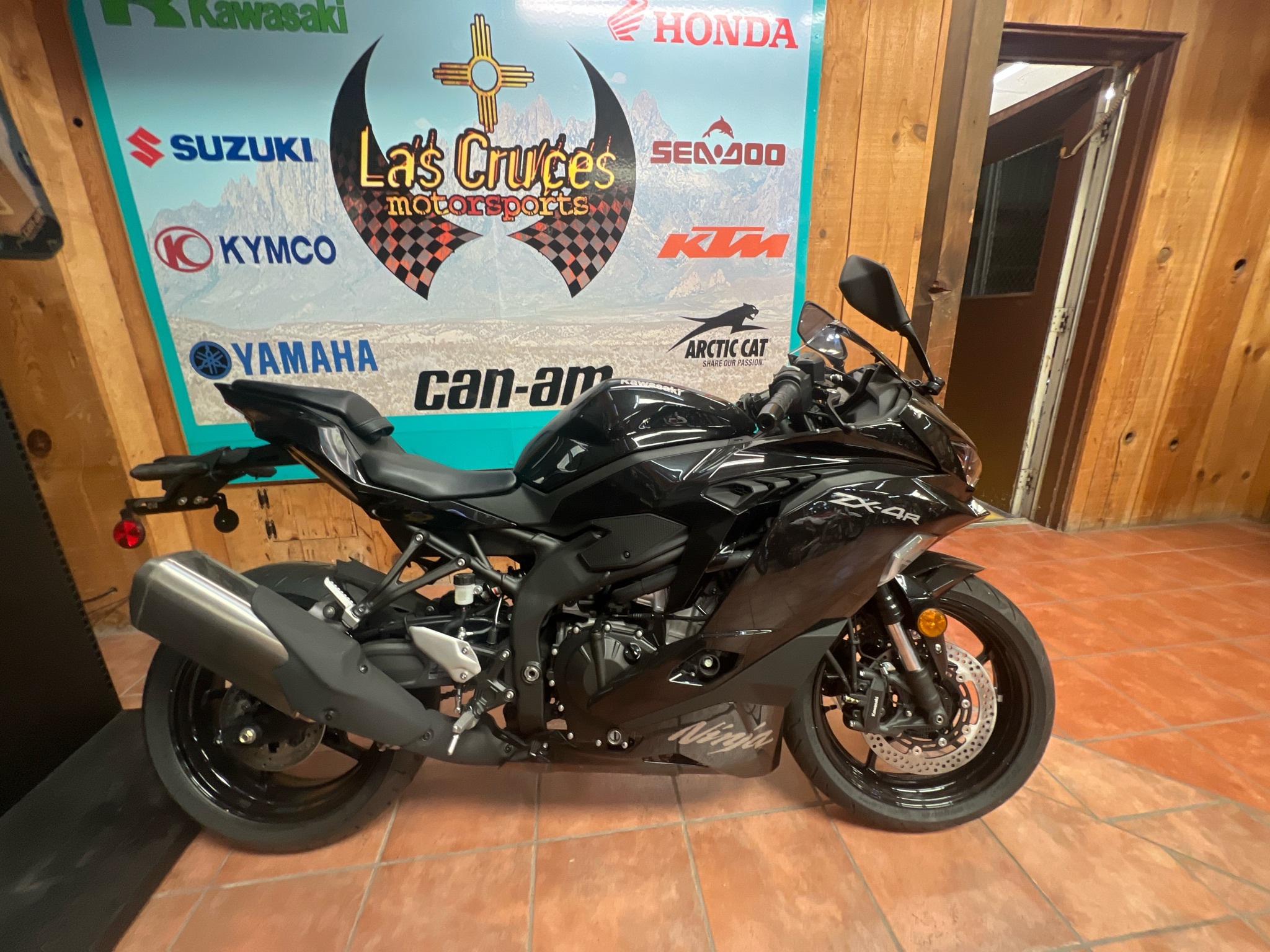 Black Ducati,harley-Davidson,honda,indian,kawasaki,suzuki,triumph