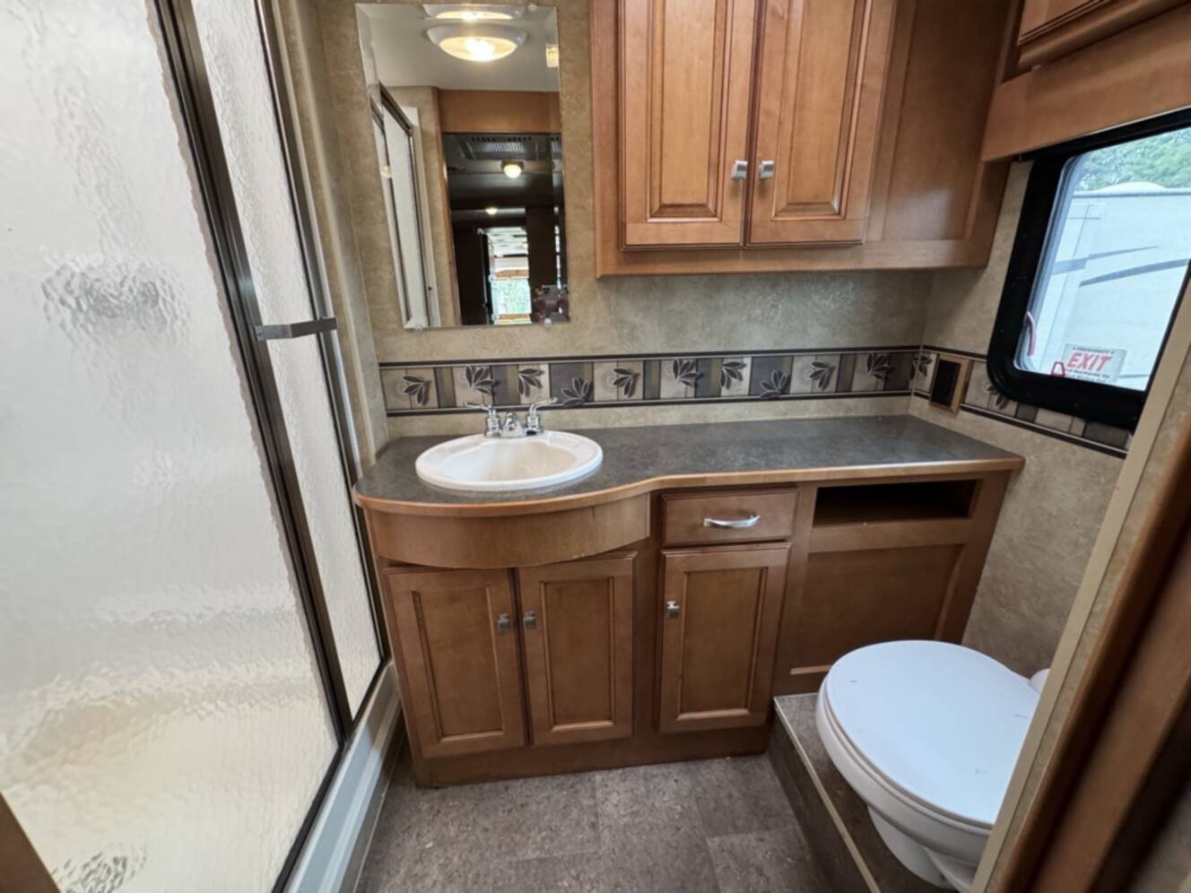 A photo of this 2014 Winnebago VISTA 35B