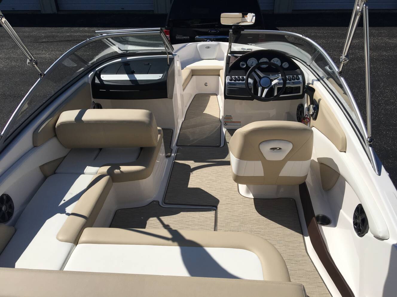 A photo of this 2017 Regal 1900 Es