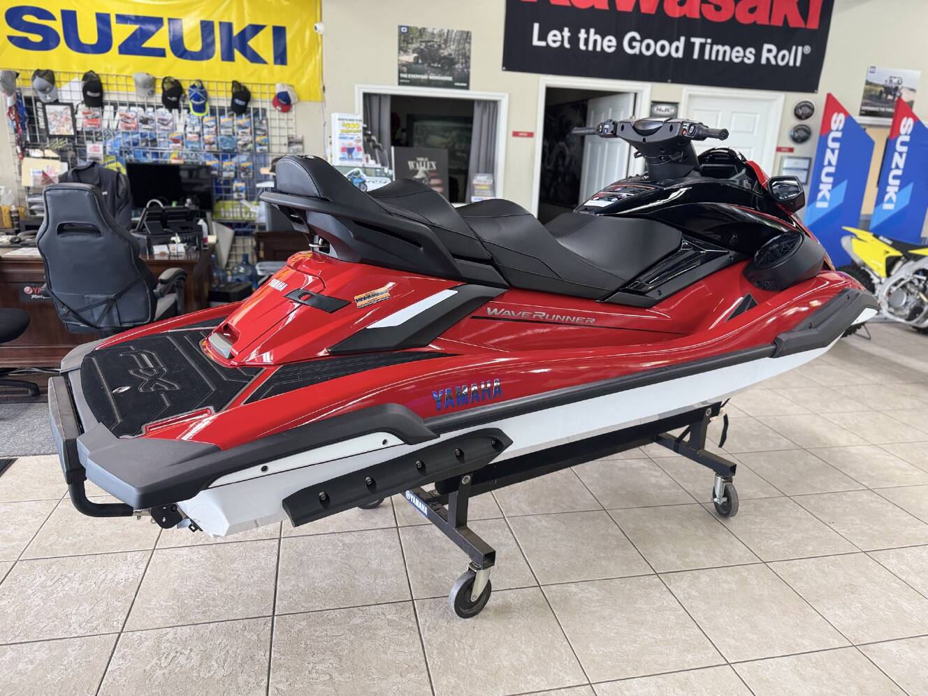 A photo of this 2026 Yamaha WAVERUNNER FX CRUISER HO W/AUDIO