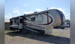 2017 Crossroads Rv Redwood 39MB RV