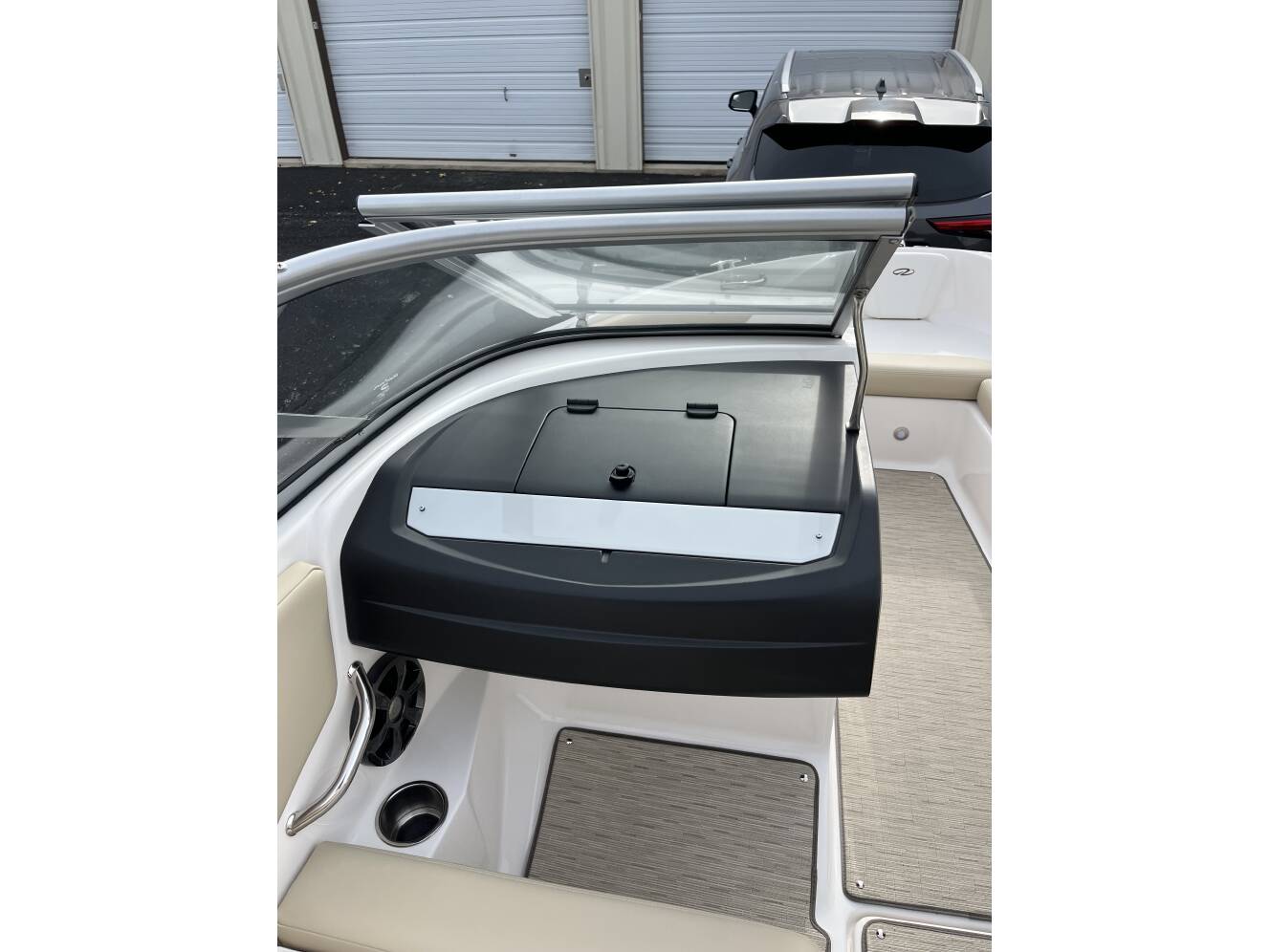 A photo of this 2017 Regal 1900 Es