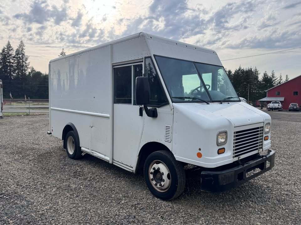 2014 FREIGHTLINER Mt45 in Springfield, OR