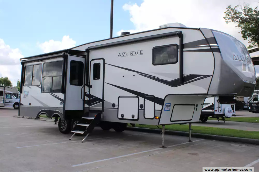 2022 Alliance Rv Avenue 30RLS in houston TX