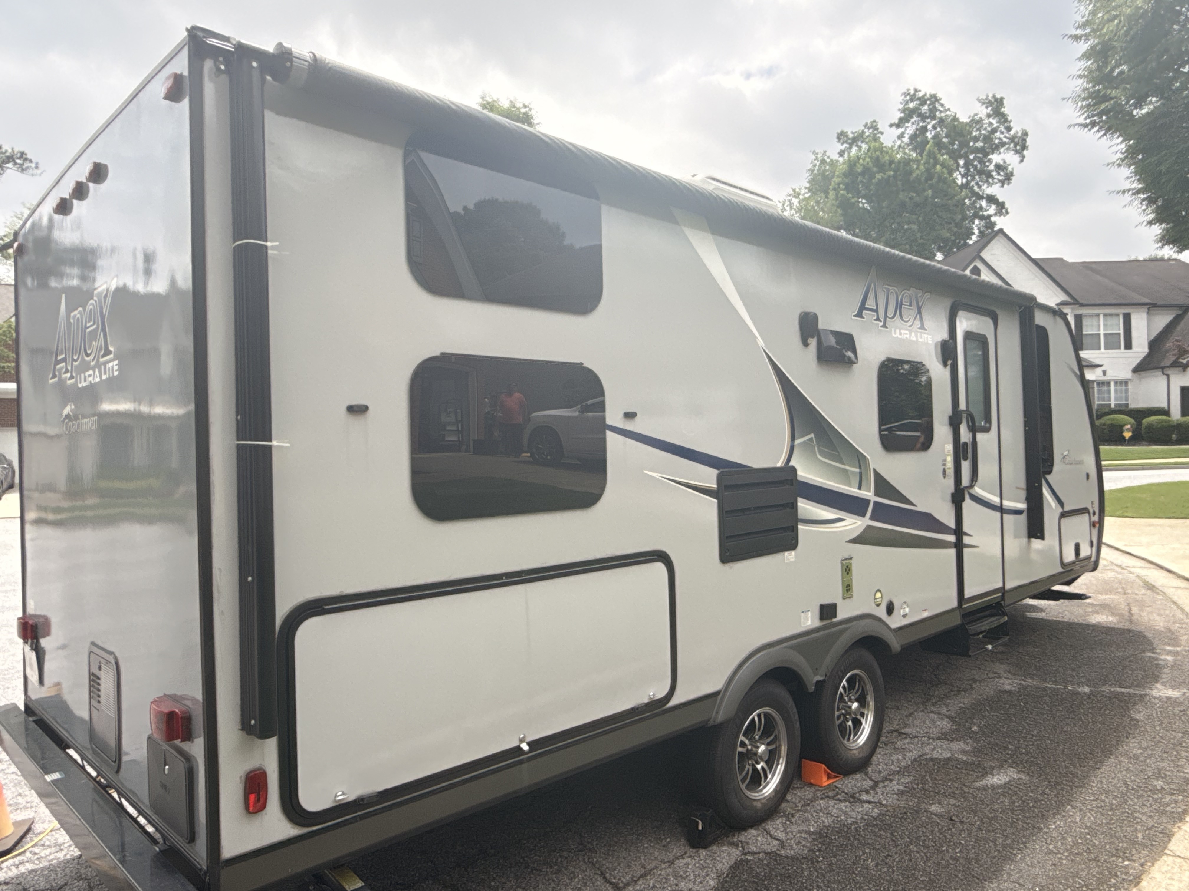 2018 Coachmen APEX ULTRA-LITE 245BHS RV