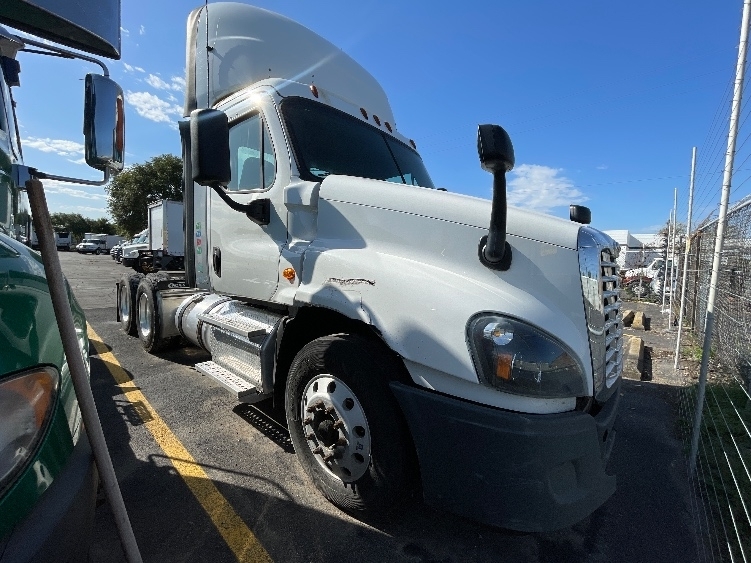 2017 FREIGHTLINER CASCADIA 125 in Melrose Park, IL