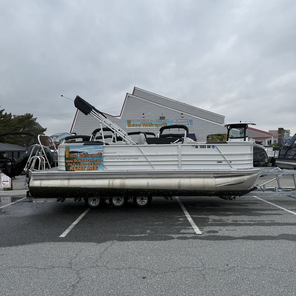 2025 Berkshire Pontoons 22RFX LE 2.75 NAN in fenwick island DE