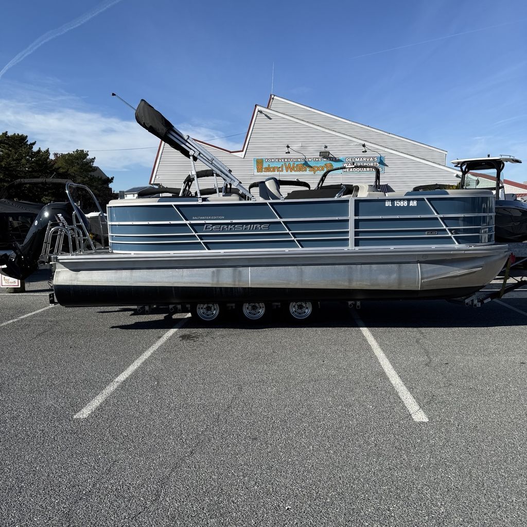 2025 Berkshire Pontoons 22RFX LE 2.75 NAN in fenwick island DE