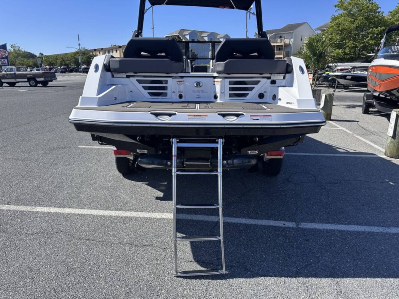 A photo of this 2025 Scarab 235 LX