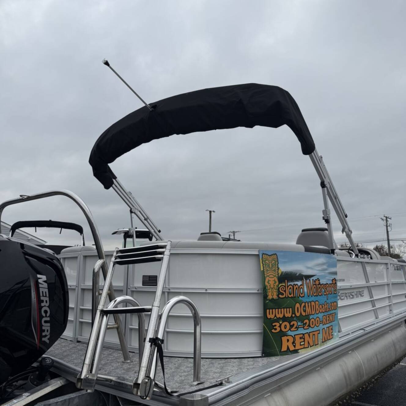 A photo of this 2025 Berkshire Pontoons 22RFX LE 2.75