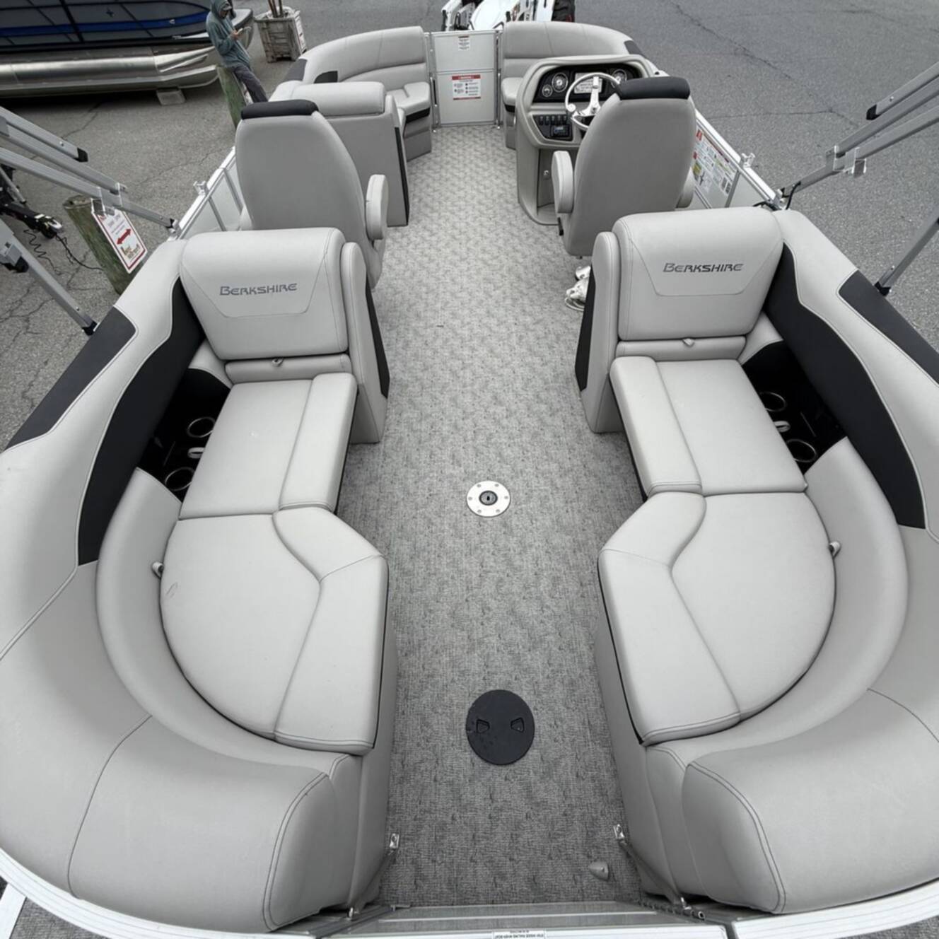 A photo of this 2025 Berkshire Pontoons 22RFX LE 2.75