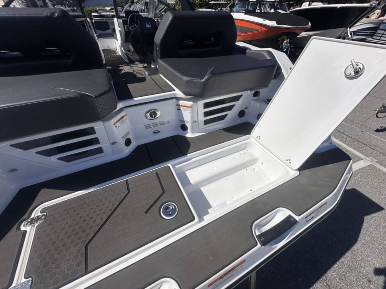 A photo of this 2025 Scarab 235 LX