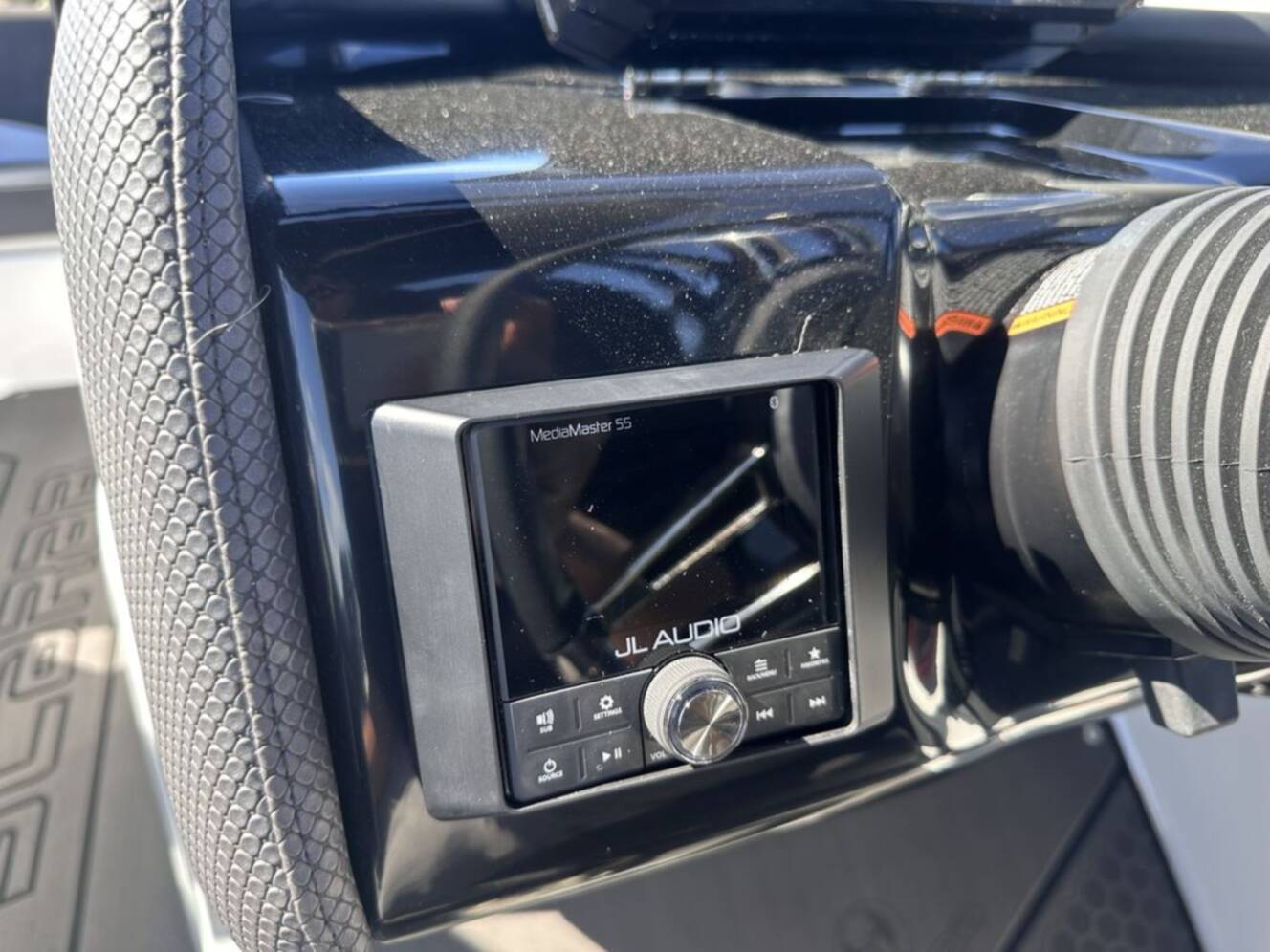 A photo of this 2025 Scarab 235 LX