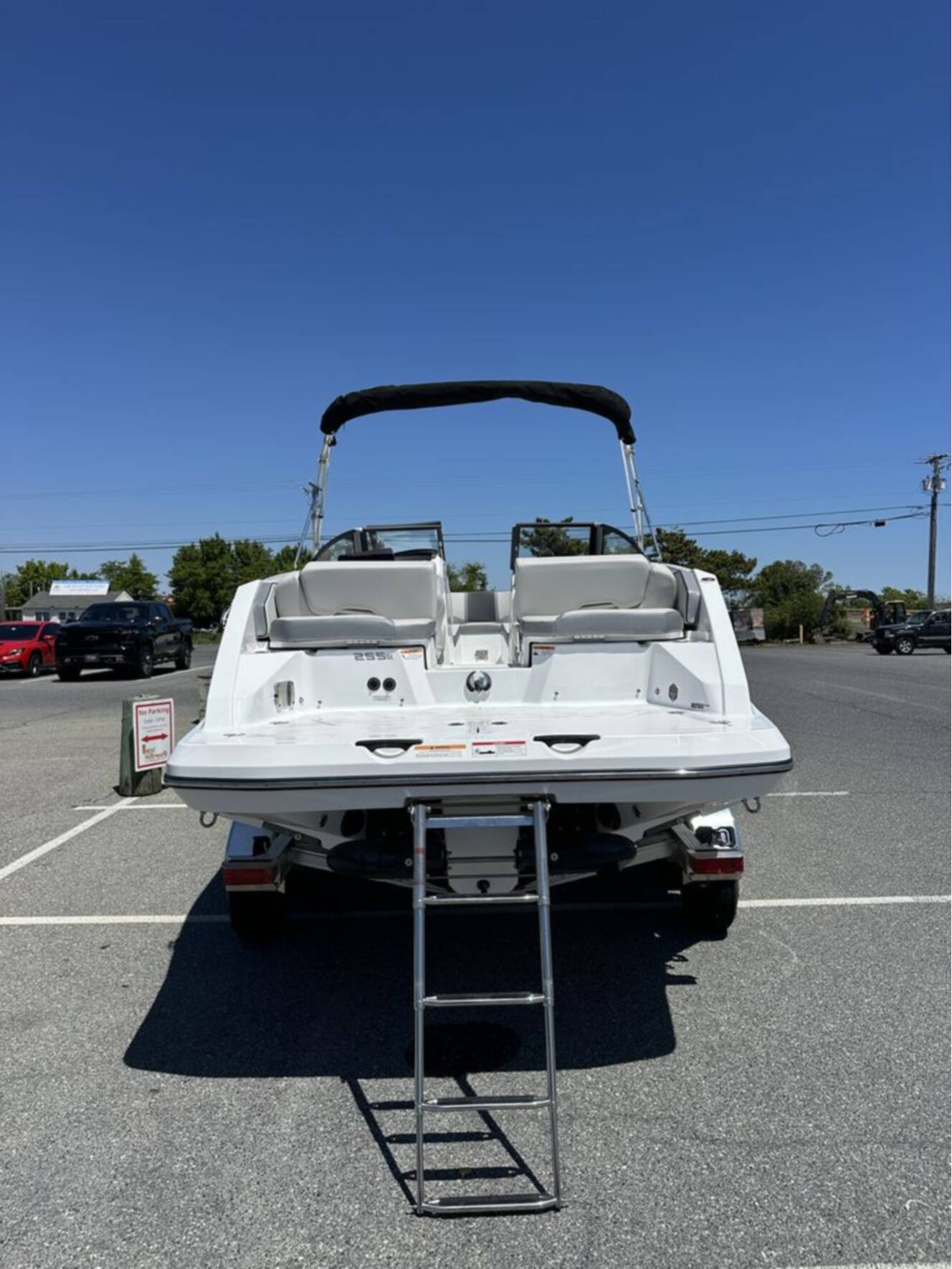 A photo of this 2026 Scarab 255 SE