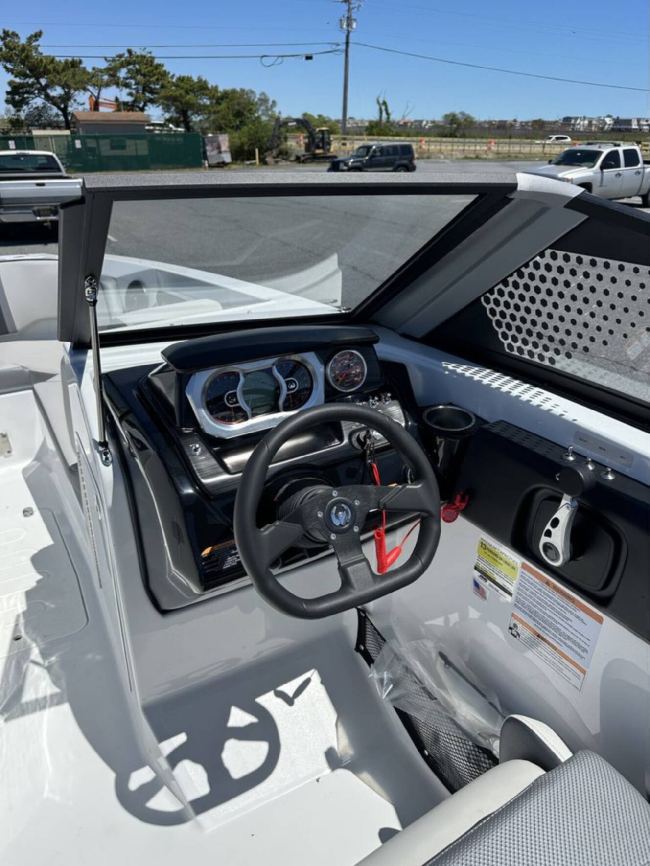 A photo of this 2026 Scarab 255 SE